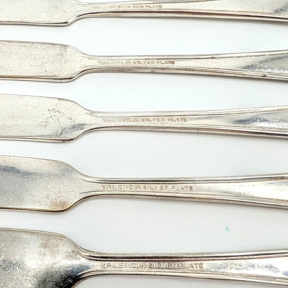 Valencia Silver Plate Butter Spreaders Set of 6 Vintage Scrolled Pattern 5.25in - Picture 4 of 5